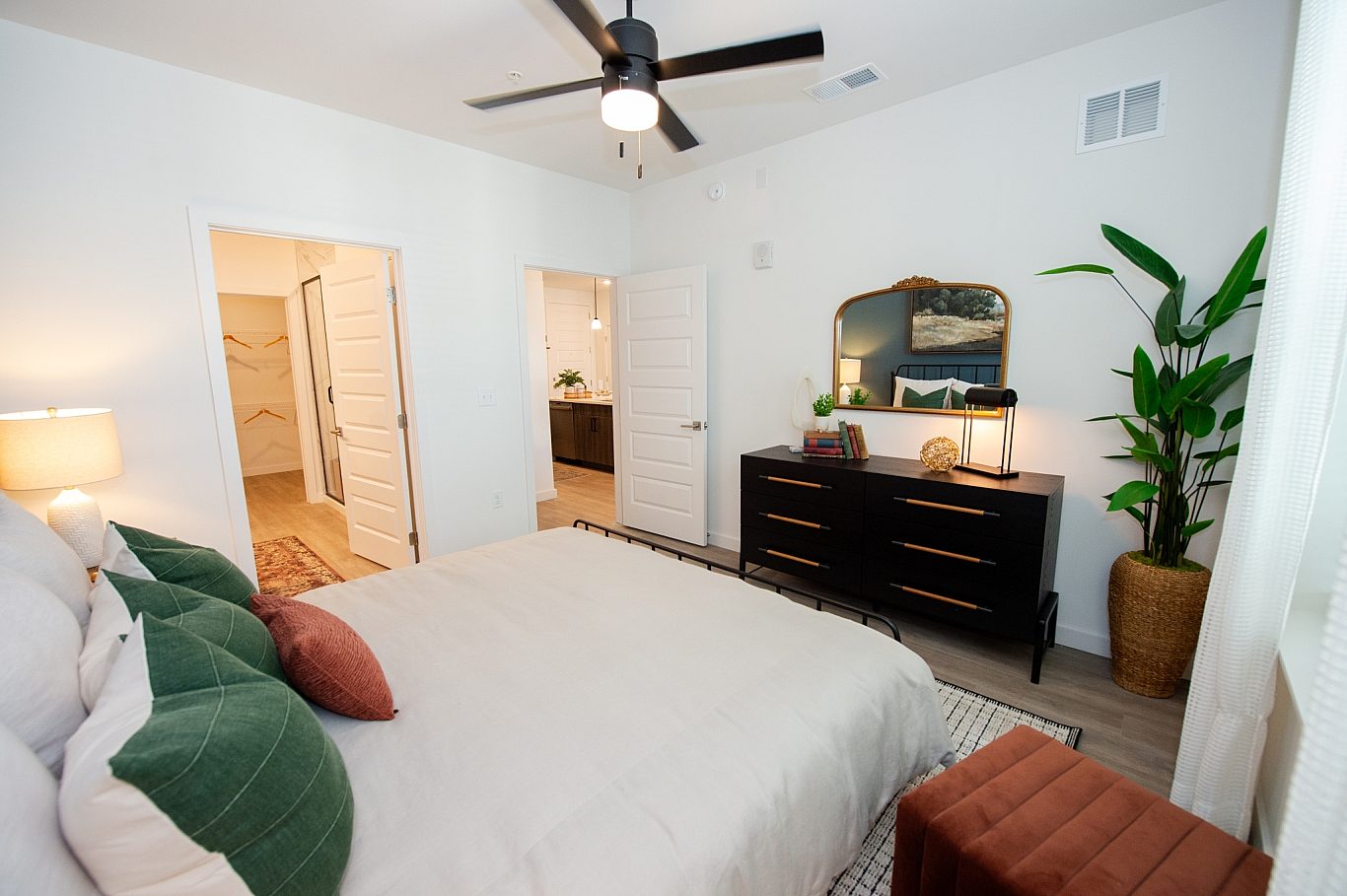 Rebecca Ward Photo The Stella August2024 443 7